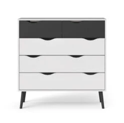 Delta Kommode M/5 Skuffer - Svart -UNOLIVING Butikk delta kommode m5 skuffer sort kommoder TV04964 1 2c8e