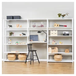 Hoppekids Storey Reol - 3 Seksjoner M/12 Hyller Og Skriveplate -UNOLIVING Butikk hoppekids storey reol 3 sektioner m12 hylder og skriveplade reol HK00605 2 d7a8