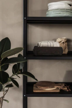 House Doctor Use Reol, Sort -UNOLIVING Butikk house doctor use reol sort reoler HO02255 4 bce1