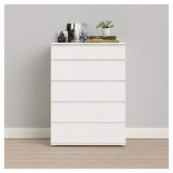 Nova Kommode - Hvit - 106,6x76,8 -UNOLIVING Butikk nova kommode hvid kommoder TV04527 2 ae65