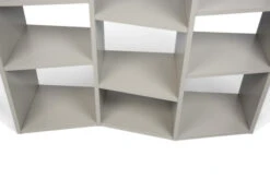 Temahome - Valsa Reol - Grå - 224x110 -UNOLIVING Butikk temahome valsa reol graa 21 rum reoler TE00162 5 a18b