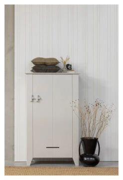 WOOOD Gijs Farmer Skap - Pine Mist -UNOLIVING Butikk woood gijs farmer skab pine mist EE03075 2 5197